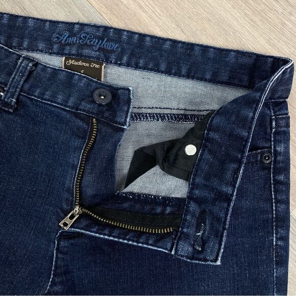 Ann Taylor Modern Fit Lindsay Waist Straight Leg Jeans Blue 4 - Picture 6 of 10